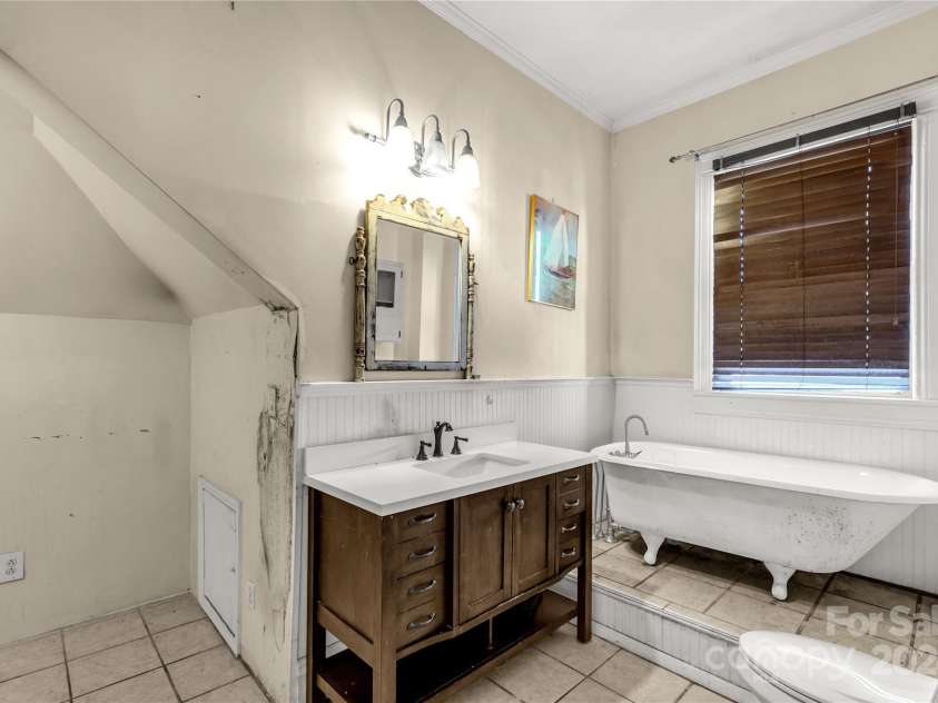 307 Kings Mountain Street, Clover, SC 29710.  MLS# CAR4200018, YatesRealty ID 145. 