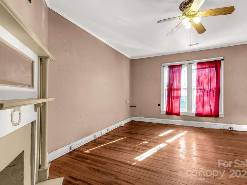 307 Kings Mountain Street, Clover, SC 29710.  MLS# CAR4200018, YatesRealty ID 145. 