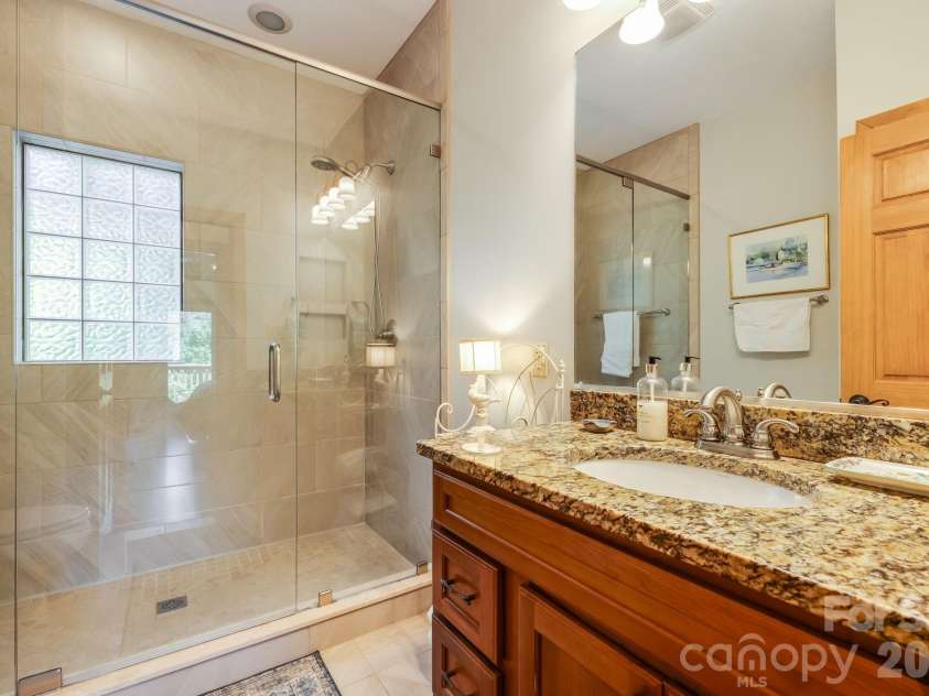 32 Zebulon Lane, Mars Hill, NC 28754.  MLS# CAR4417951, YatesRealty ID 1450. En-suite bathroom 2nd