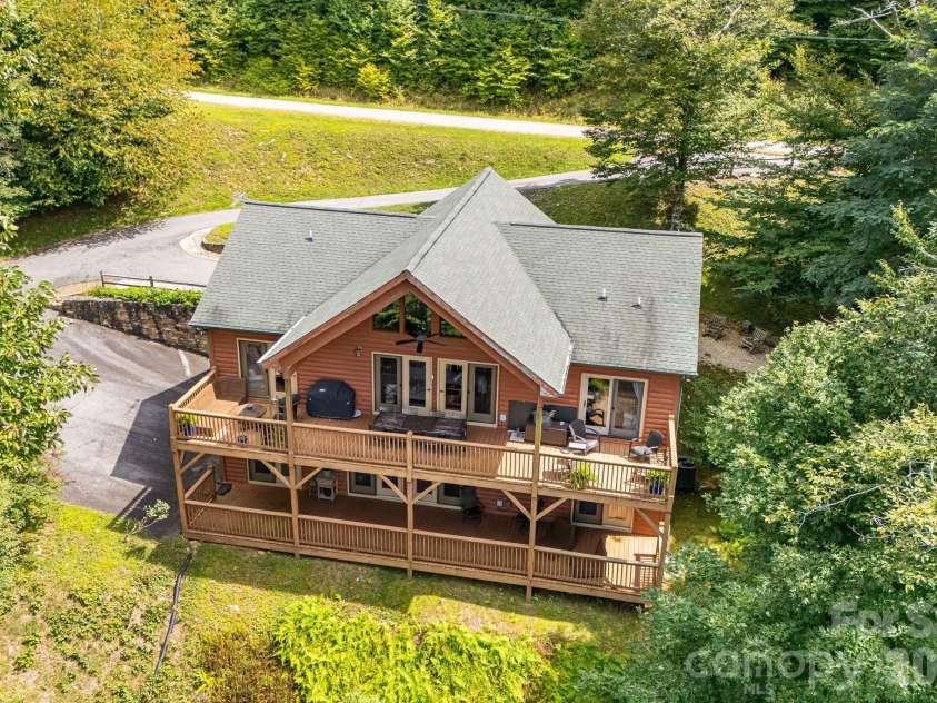 32 Zebulon Lane, Mars Hill, NC 28754.  MLS# CAR4417951, YatesRealty ID 1450. Mountain Home