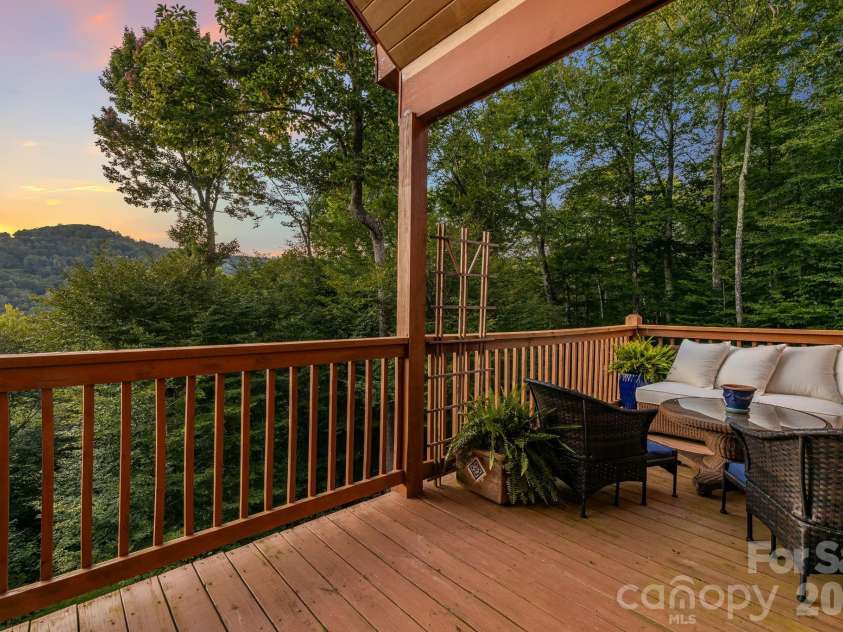 32 Zebulon Lane, Mars Hill, NC 28754.  MLS# CAR4417951, YatesRealty ID 1450. Views