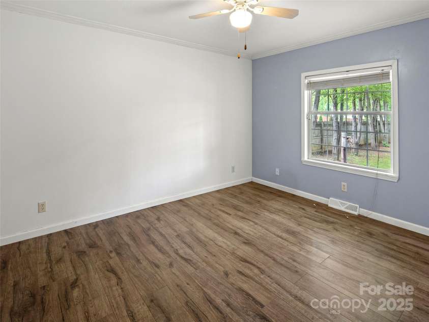 326 Justice Ridge Road, Candler, NC 28715.  MLS# CAR4258528, YatesRealty ID 14501. 