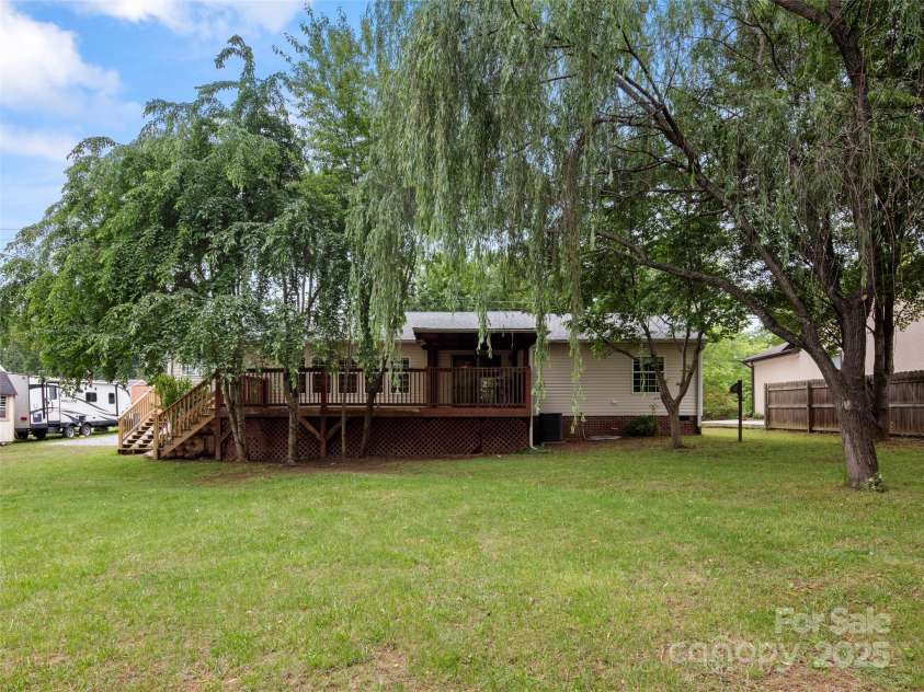 326 Justice Ridge Road, Candler, NC 28715.  MLS# CAR4258528, YatesRealty ID 14501. 