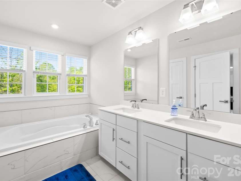 832 Dogwood Creek Lane, Indian Trail, NC 28079.  MLS# CAR4368918, YatesRealty ID 14501. 