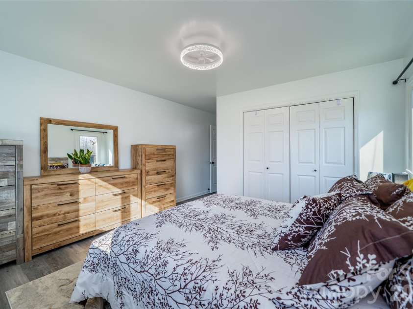 1 Wintry Drive, Hendersonville, NC 28792.  MLS# CAR4319352, YatesRealty ID 14502. 