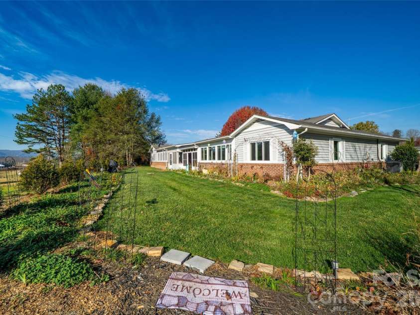 1 Wintry Drive, Hendersonville, NC 28792.  MLS# CAR4319352, YatesRealty ID 14502. 