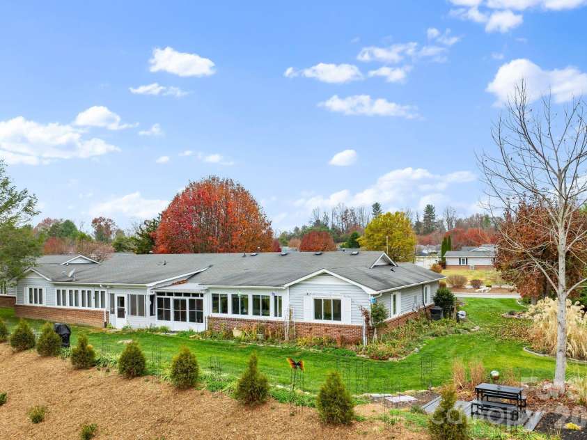 1 Wintry Drive, Hendersonville, NC 28792.  MLS# CAR4319352, YatesRealty ID 14502. 
