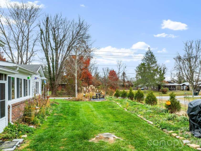 1 Wintry Drive, Hendersonville, NC 28792.  MLS# CAR4319352, YatesRealty ID 14502. 