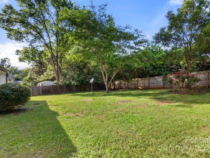 104 Berry Street, Fort Mill, SC 29715.  MLS# CAR4254460, YatesRealty ID 14503. Fenced Yard