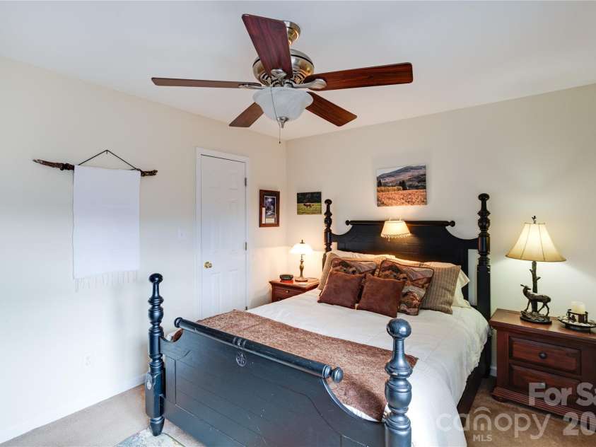 872 Mountainside Drive, Waynesville, NC 28786.  MLS# CAR4348882, YatesRealty ID 14503. 