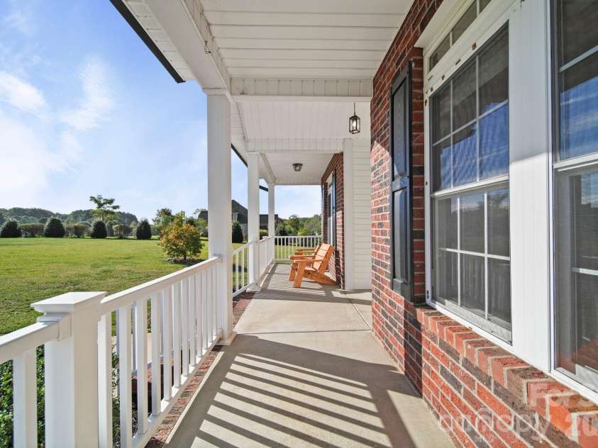 5106 Pond Bluff Drive, Monroe, NC 28112.  MLS# CAR4358314, YatesRealty ID 14505. 