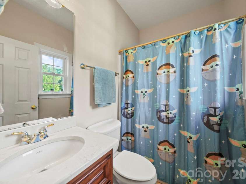5106 Pond Bluff Drive, Monroe, NC 28112.  MLS# CAR4358314, YatesRealty ID 14505. Bathroom 3