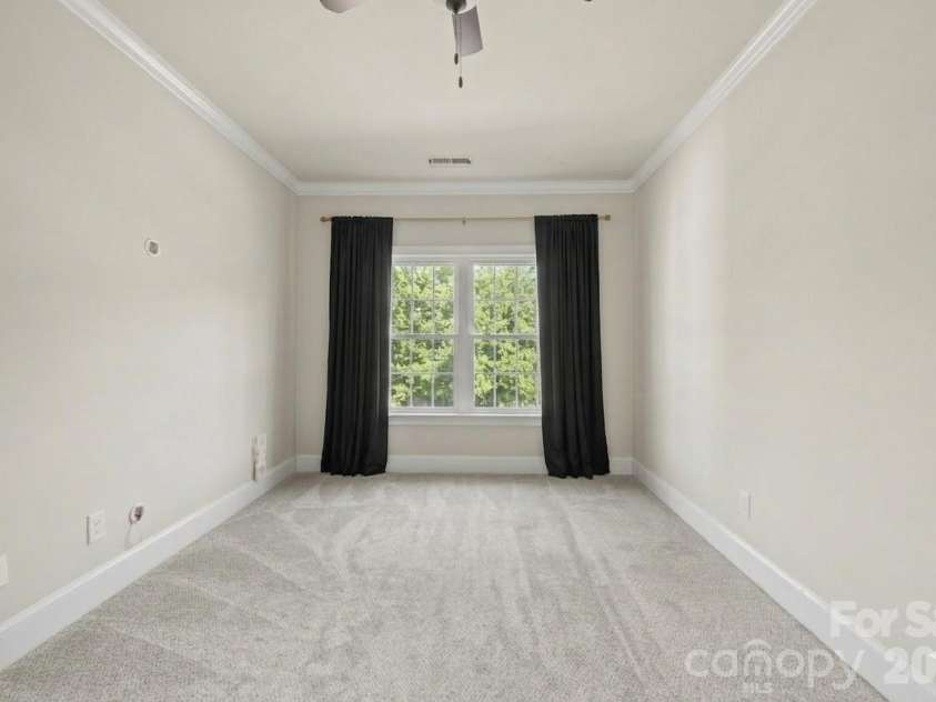 5106 Pond Bluff Drive, Monroe, NC 28112.  MLS# CAR4358314, YatesRealty ID 14505. Flex Space in Primary Bedroom