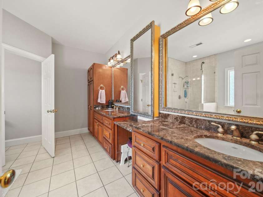 5106 Pond Bluff Drive, Monroe, NC 28112.  MLS# CAR4358314, YatesRealty ID 14505. Primary Bathroom