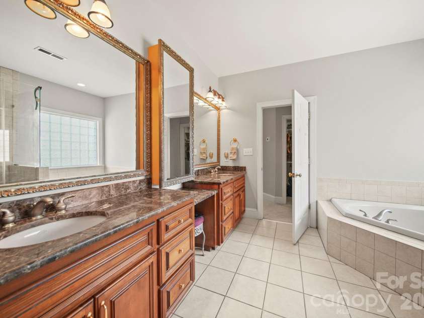 5106 Pond Bluff Drive, Monroe, NC 28112.  MLS# CAR4358314, YatesRealty ID 14505. Primary Bathroom
