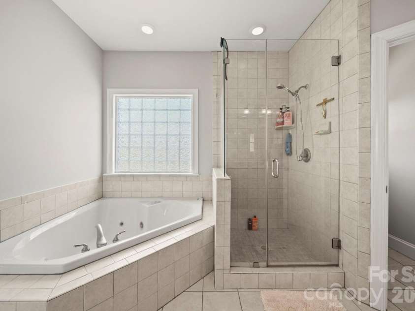 5106 Pond Bluff Drive, Monroe, NC 28112.  MLS# CAR4358314, YatesRealty ID 14505. Primary Bathroom