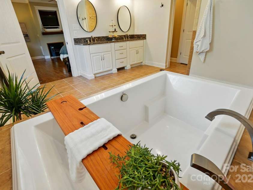 725 Bradshaw Road, Mt Ulla, NC 28125.  MLS# CAR4249662, YatesRealty ID 14505. 