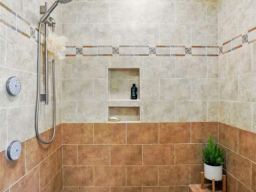 725 Bradshaw Road, Mt Ulla, NC 28125.  MLS# CAR4249662, YatesRealty ID 14505. 