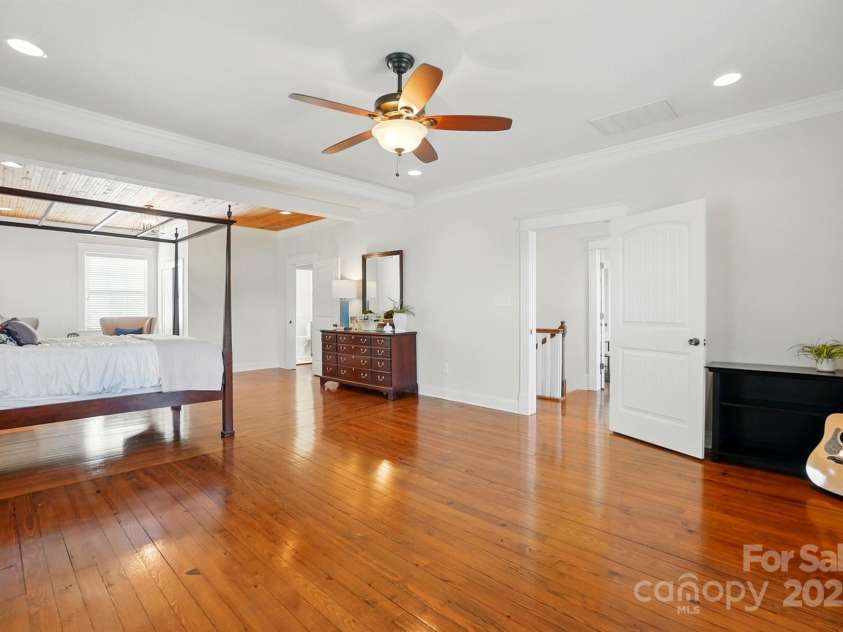 725 Bradshaw Road, Mt Ulla, NC 28125.  MLS# CAR4249662, YatesRealty ID 14505. 