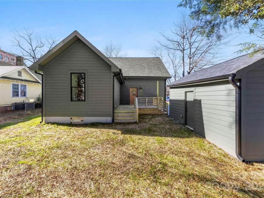 210 Millon Street, Gastonia, NC 28052.  MLS# CAR4210888, YatesRealty ID 14508. 