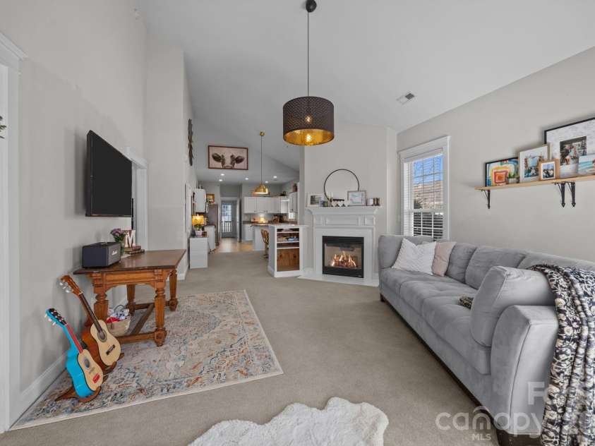 8111 Bud Henderson Road, Huntersville, NC 28078.  MLS# CAR4338514, YatesRealty ID 1451. 