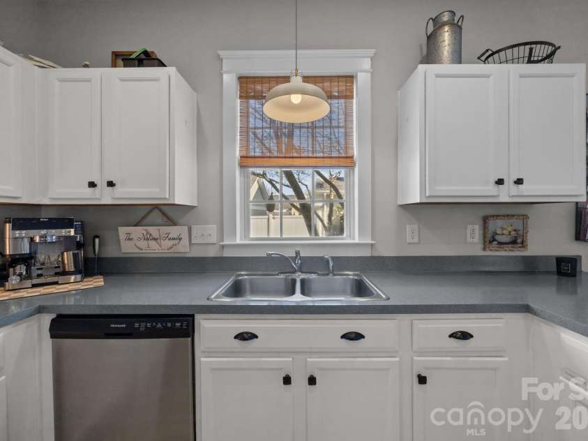 8111 Bud Henderson Road, Huntersville, NC 28078.  MLS# CAR4338514, YatesRealty ID 1451. 