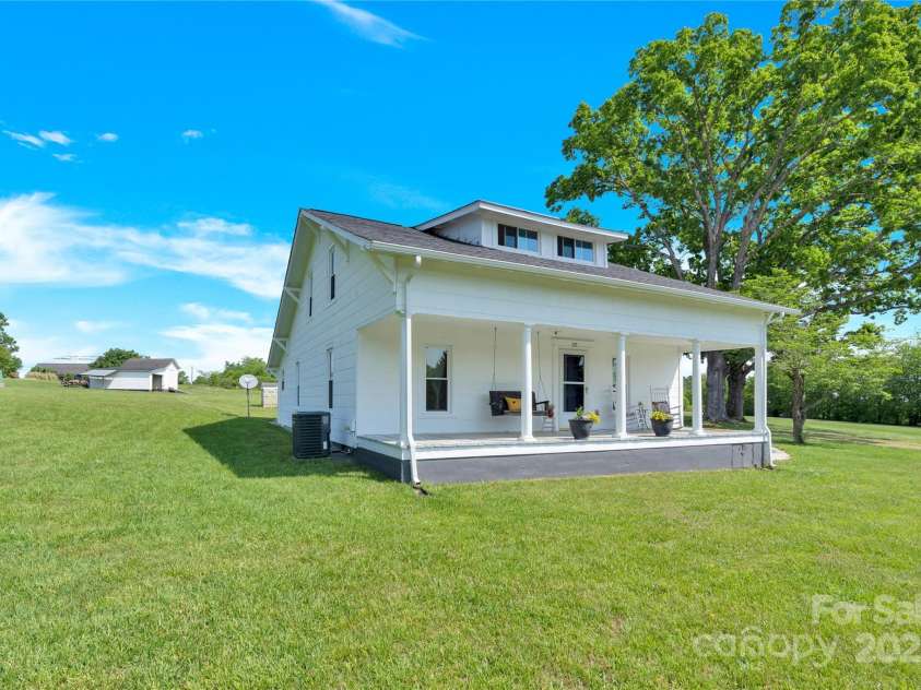 221 Abner Road, Stony Point, NC 28678.  MLS# CAR4252712, YatesRealty ID 14511. 