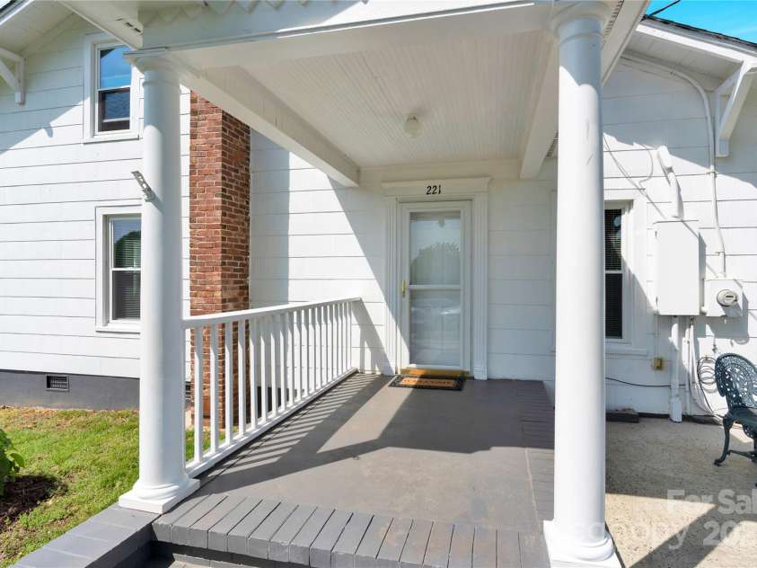 221 Abner Road, Stony Point, NC 28678.  MLS# CAR4252712, YatesRealty ID 14511. 