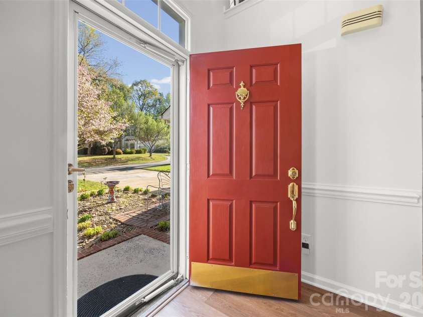 8607 Piccone Brook Lane, Charlotte, NC 28216.  MLS# CAR4360185, YatesRealty ID 14511. 