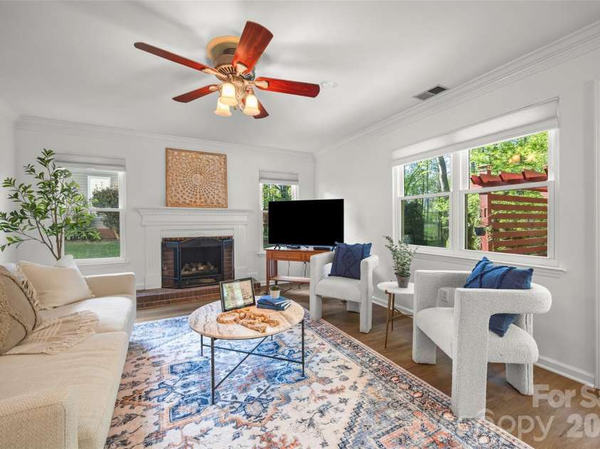 8607 Piccone Brook Lane, Charlotte, NC 28216.  MLS# CAR4360185, YatesRealty ID 14511. 