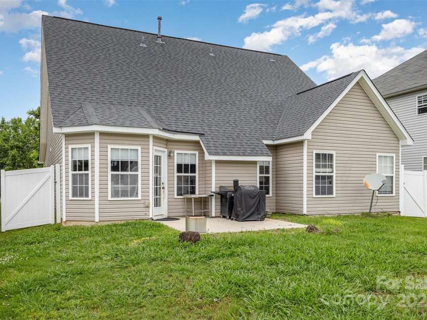 108 Copes Court, Rock Hill, SC 29732.  MLS# CAR4254804, YatesRealty ID 14512. 