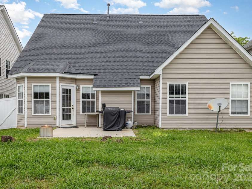 108 Copes Court, Rock Hill, SC 29732.  MLS# CAR4254804, YatesRealty ID 14512. 