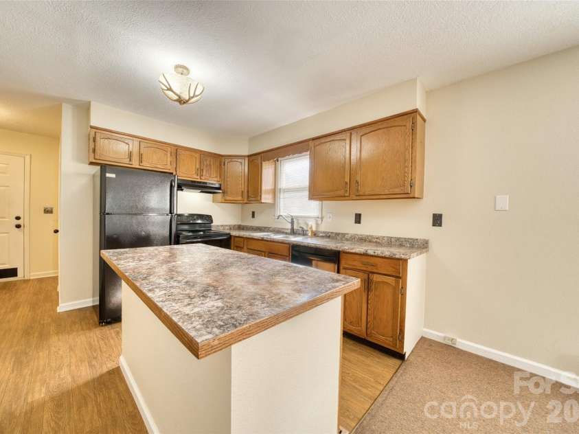 61 Riverside Villa Drive, Maggie Valley, NC 28751.  MLS# CAR4367041, YatesRealty ID 14514. 