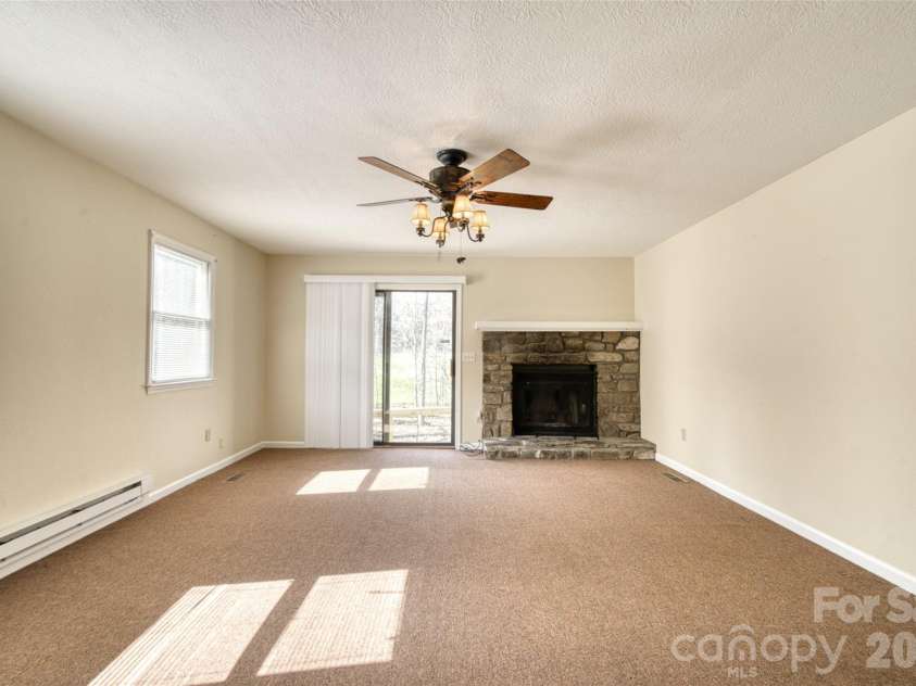 61 Riverside Villa Drive, Maggie Valley, NC 28751.  MLS# CAR4367041, YatesRealty ID 14514. 