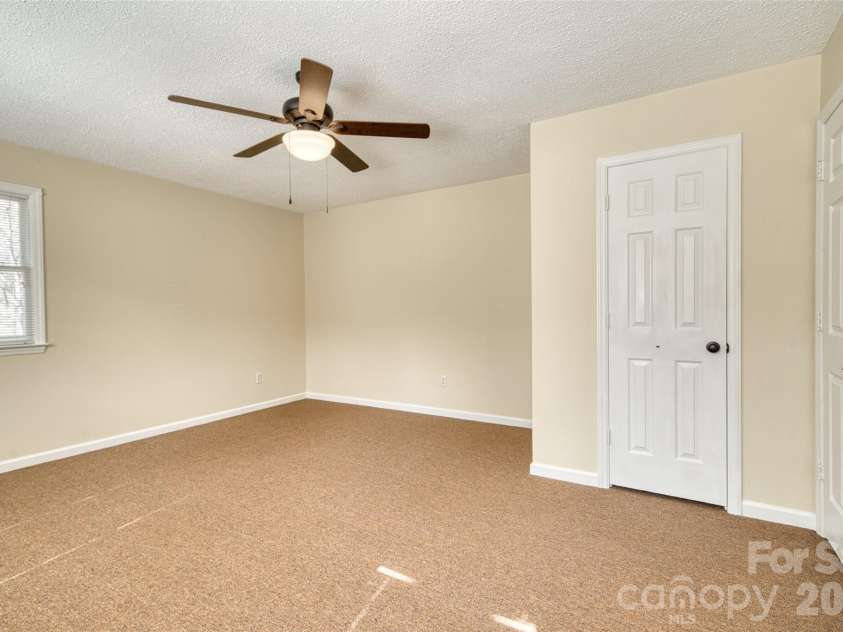 61 Riverside Villa Drive, Maggie Valley, NC 28751.  MLS# CAR4367041, YatesRealty ID 14514. 