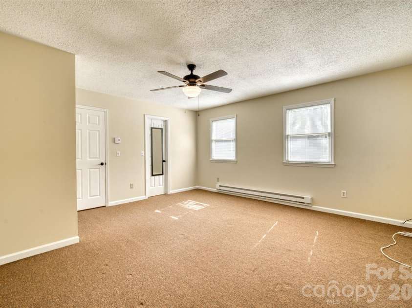 61 Riverside Villa Drive, Maggie Valley, NC 28751.  MLS# CAR4367041, YatesRealty ID 14514. 