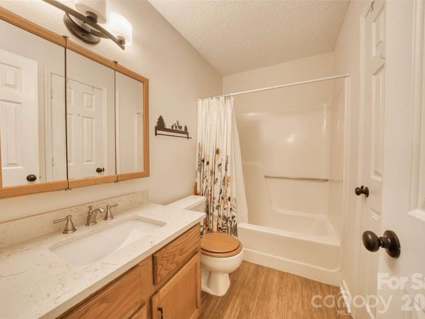 61 Riverside Villa Drive, Maggie Valley, NC 28751.  MLS# CAR4367041, YatesRealty ID 14514. 