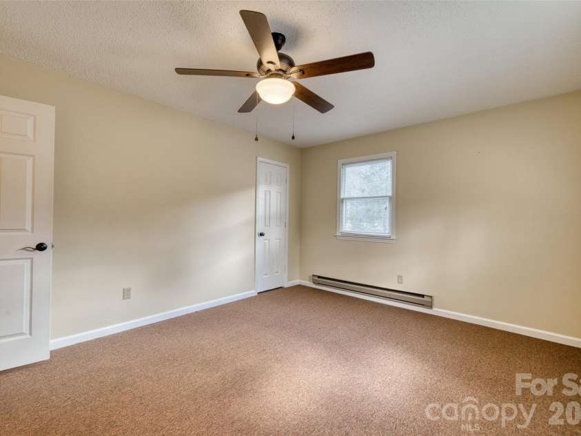 61 Riverside Villa Drive, Maggie Valley, NC 28751.  MLS# CAR4367041, YatesRealty ID 14514. 