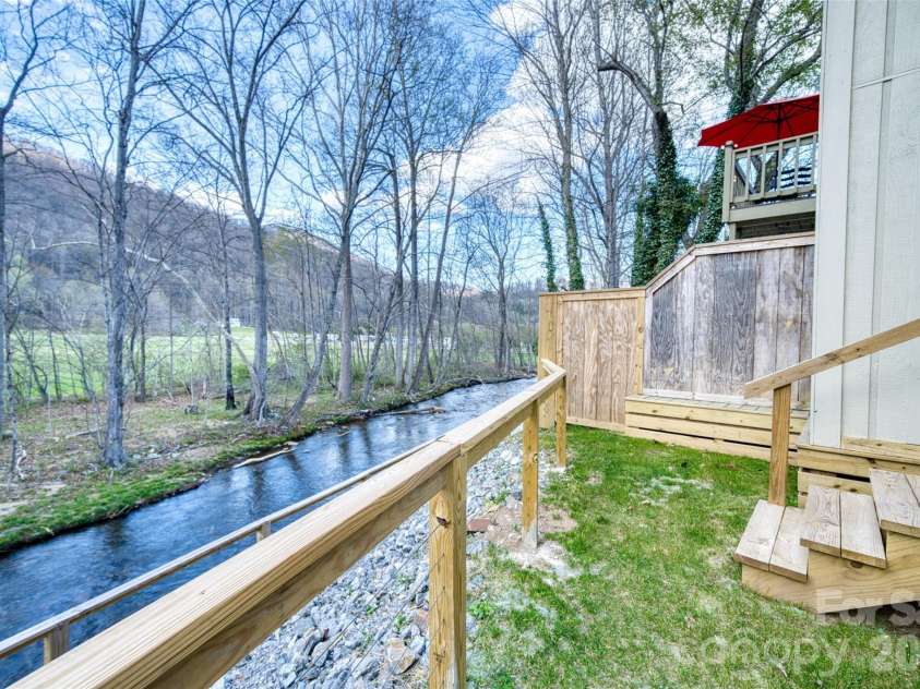 61 Riverside Villa Drive, Maggie Valley, NC 28751.  MLS# CAR4367041, YatesRealty ID 14514. 