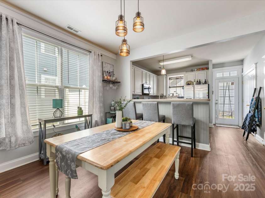 6909 Dunton Street, Huntersville, NC 28078.  MLS# CAR4254029, YatesRealty ID 14514. 