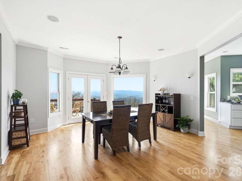 301 Forge Crest Drive, Mills River, NC 28759.  MLS# CAR4369584, YatesRealty ID 14515. Dining area