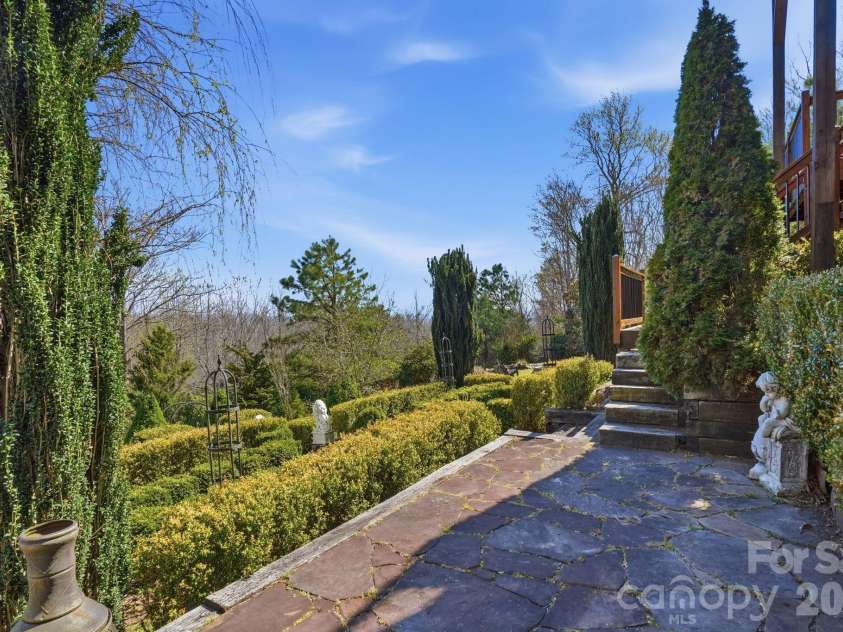 301 Forge Crest Drive, Mills River, NC 28759.  MLS# CAR4369584, YatesRealty ID 14515. Gardens