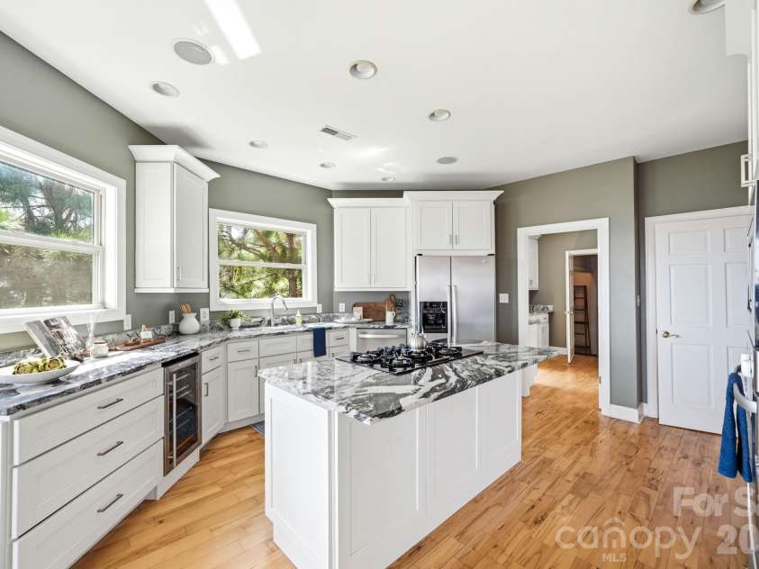 301 Forge Crest Drive, Mills River, NC 28759.  MLS# CAR4369584, YatesRealty ID 14515. Kitchen