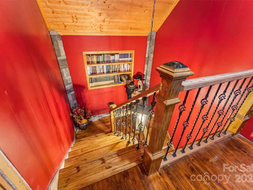 465 South Main Street, Granite Falls, NC 28630.  MLS# CAR4259409, YatesRealty ID 14515. 