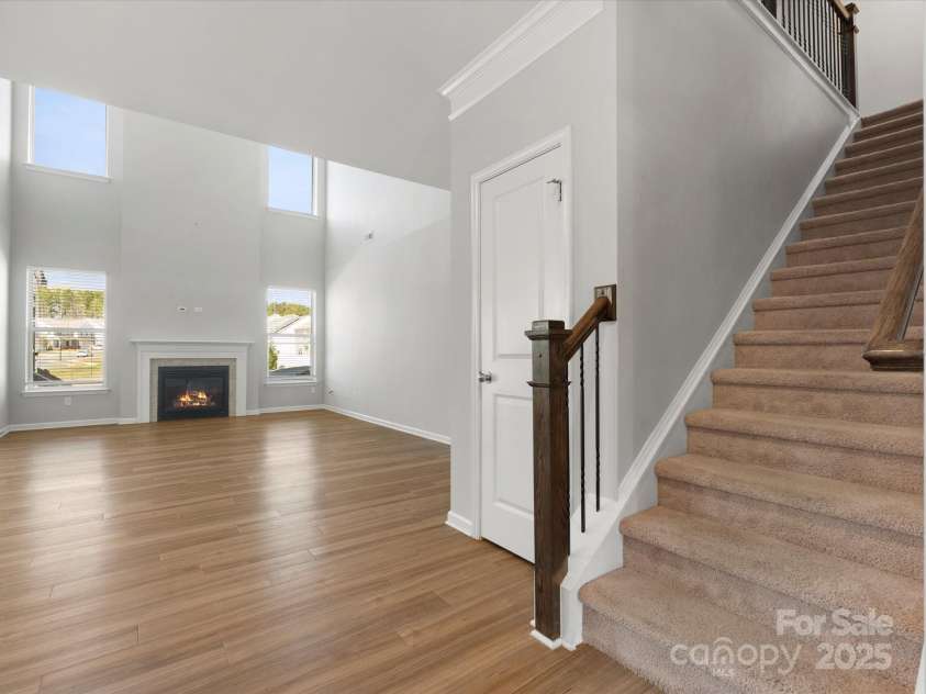 110 Lantern Acres Drive, Mooresville, NC 28115.  MLS# CAR4242068, YatesRealty ID 14516. Front entryway