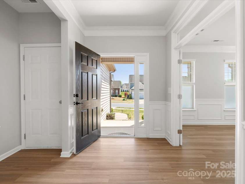 110 Lantern Acres Drive, Mooresville, NC 28115.  MLS# CAR4242068, YatesRealty ID 14516. Front entryway - WELCOME!