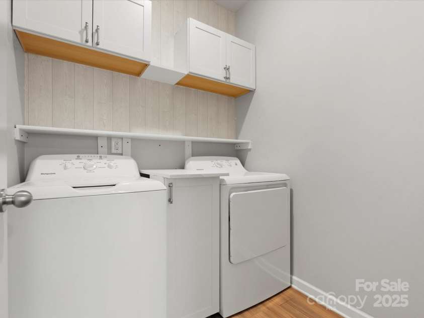 110 Lantern Acres Drive, Mooresville, NC 28115.  MLS# CAR4242068, YatesRealty ID 14516. Laundry Room - 1st Floor