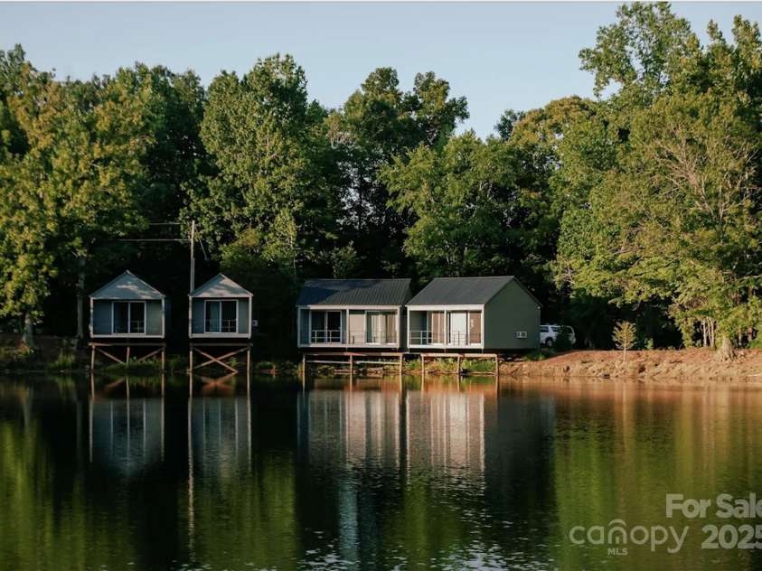 110 Lantern Acres Drive, Mooresville, NC 28115.  MLS# CAR4242068, YatesRealty ID 14516. Splendor Pond Flower Farm