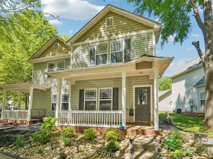 12754 Cross Dale Drive, Huntersville, NC 28078.  MLS# CAR4364808, YatesRealty ID 14516. 