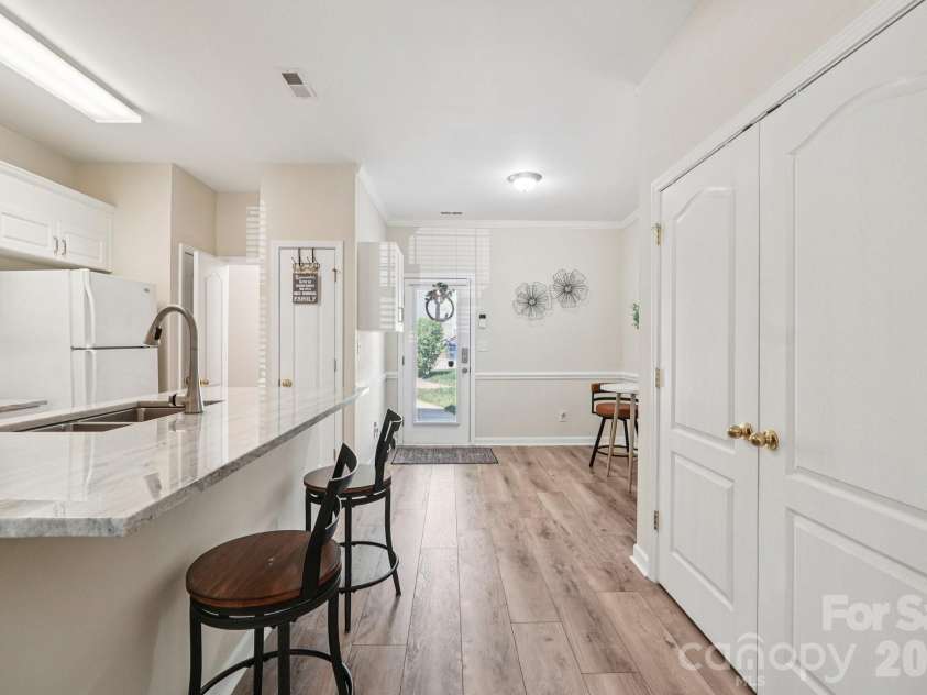 12754 Cross Dale Drive, Huntersville, NC 28078.  MLS# CAR4364808, YatesRealty ID 14516. 